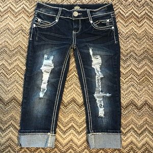 Almost Famous Destroyed Cuffed Capri Jeans 5